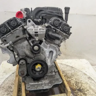 Chrysler Town and Country Engine 1