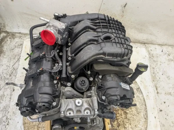 Chrysler Town and Country Engine 2