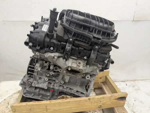 Chrysler Town and Country Engine 4